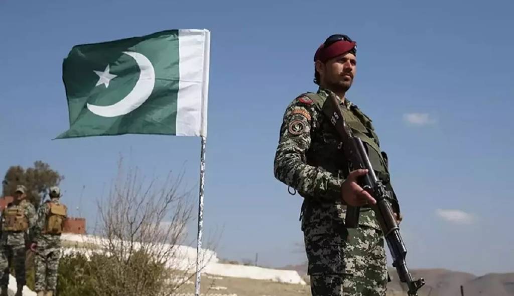 Pakistan'da terör operasyonu: 30 terörist etkisiz hale getirildi