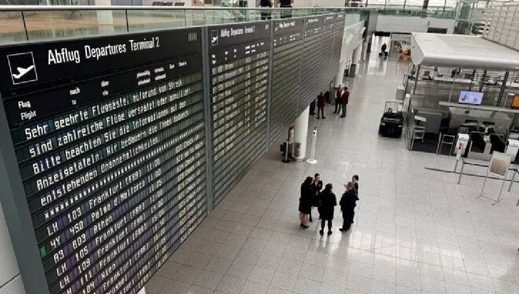 Almanya'da uçuşlar durdu! Münih'te büyük grev