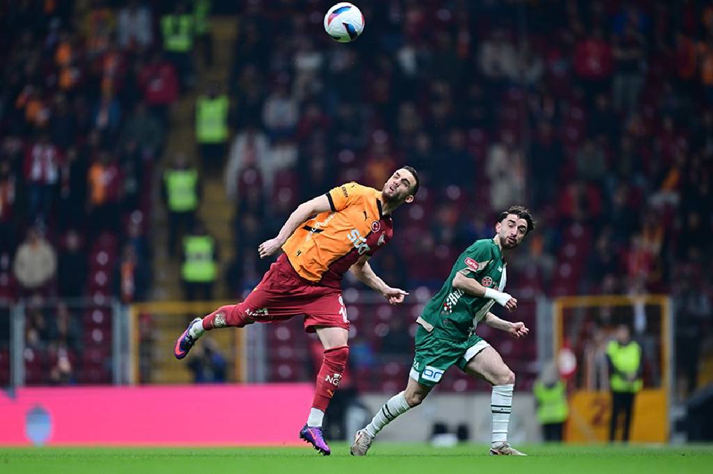 Galatasaray - Konyaspor maçında gol yok, İki takım da turladı