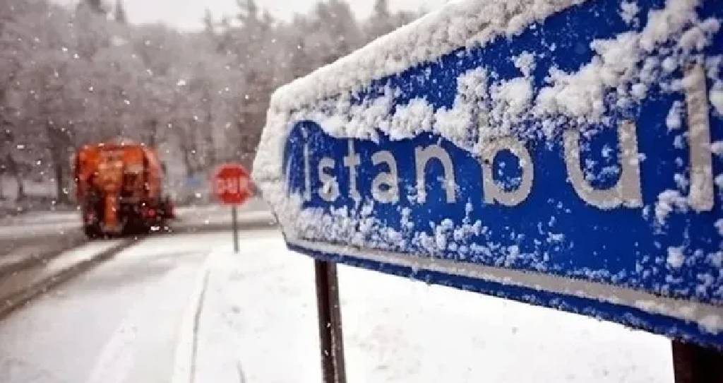 AKOM ve Meteoroloji'den peş peşe kar uyarısı! İstanbul'da bu akşam 18.00'e dikkat...