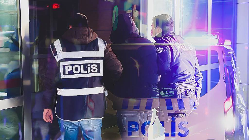 6 ilde 8 organize suç örgütüne operasyon: 74 şüpheli yakalandı