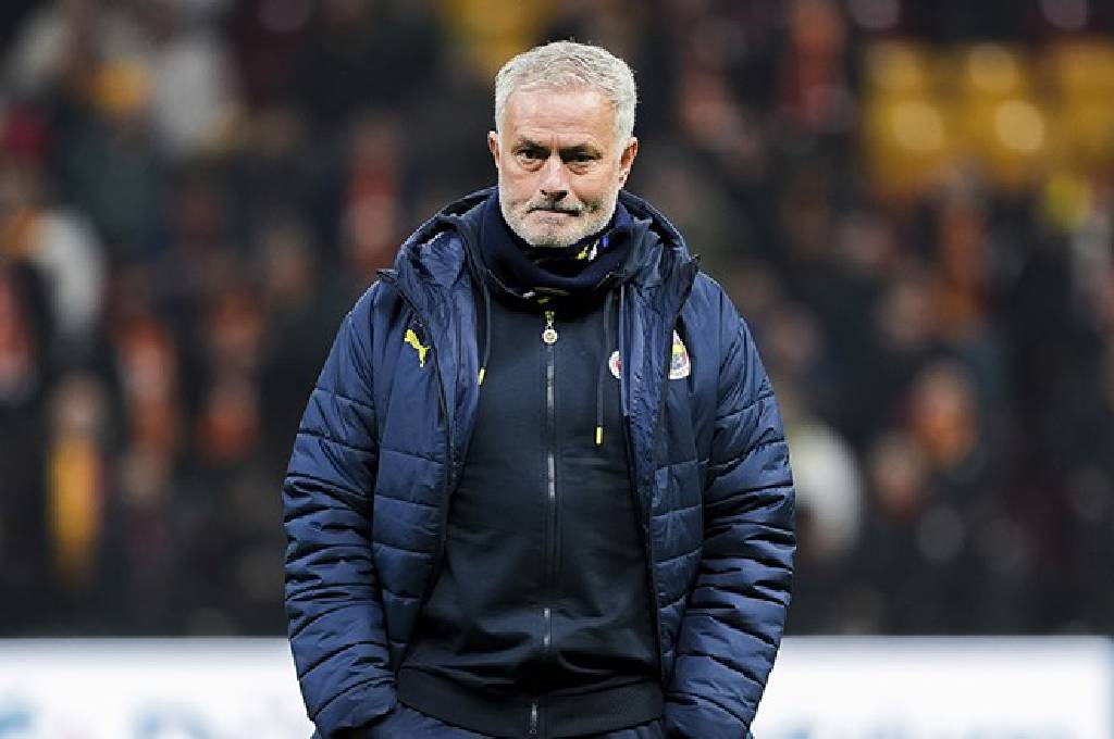 Galatasaray'ın Jose Mourinho için suç duyurusu dünya basınında