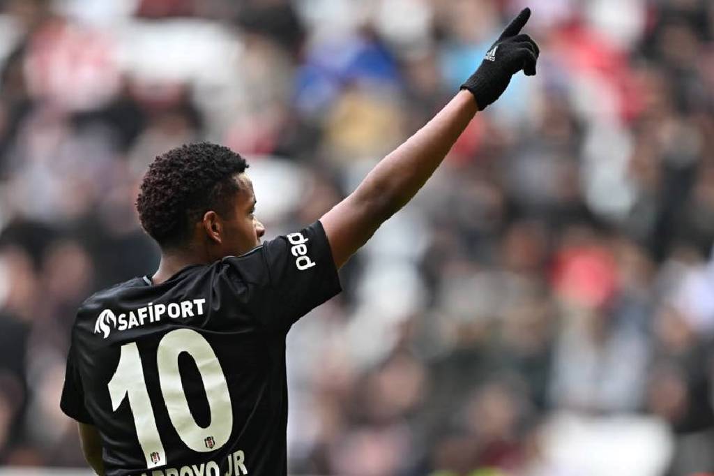 Beşiktaş, kupada galibiyetle turladı