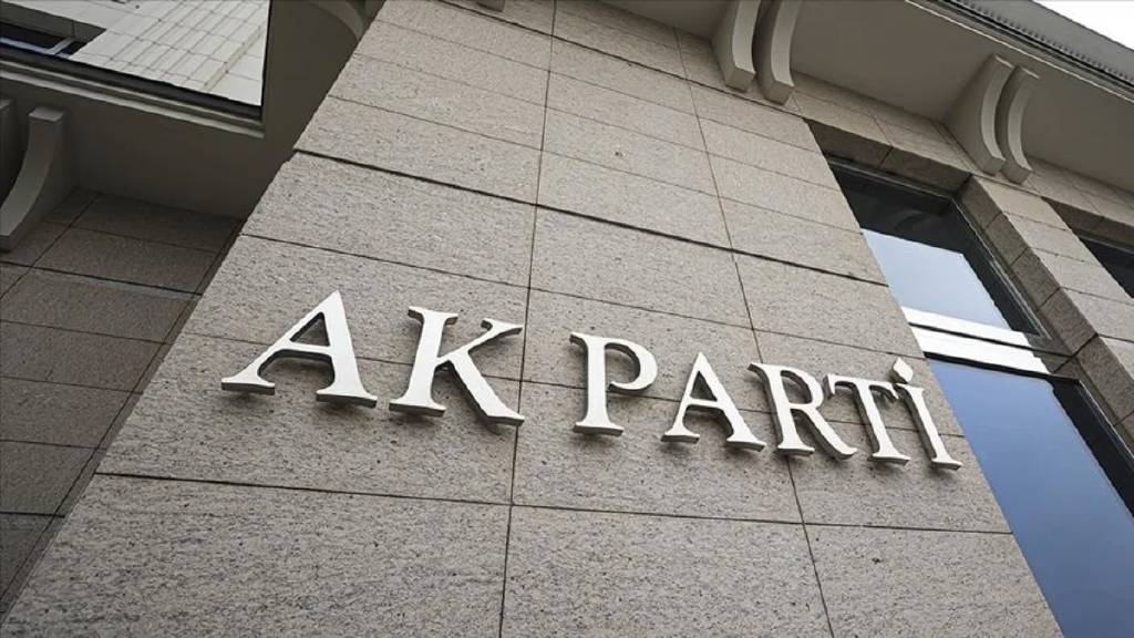 AK Parti, Büyük Kongre için 3 partiye davet göndermedi