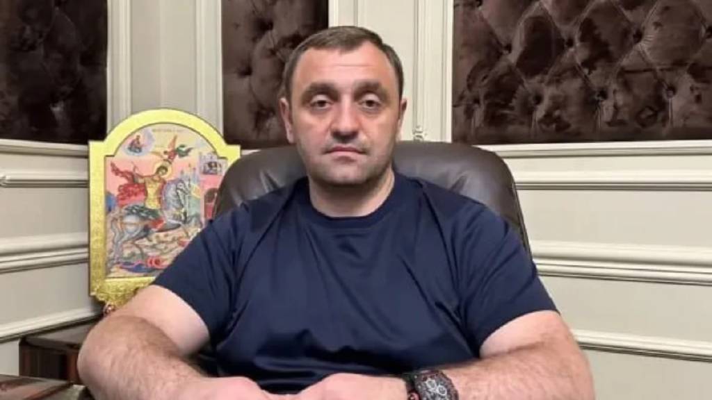 Korumalarıyla girdiği binayı havaya uçurdu! Moskova'da bombalı suikast