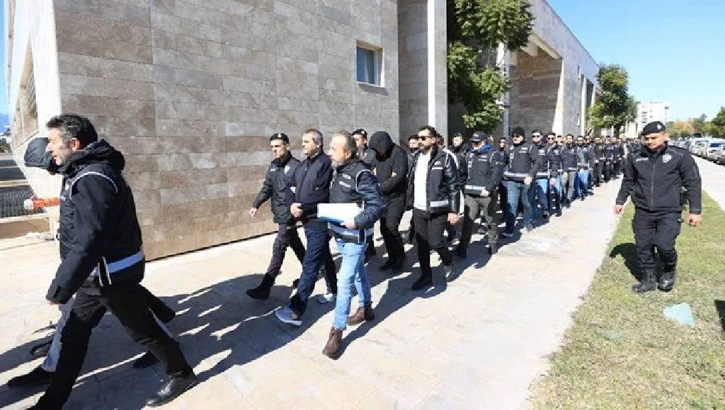 Maydonoz Döner'e FETÖ operasyonu: 126 kişi tutuklandı