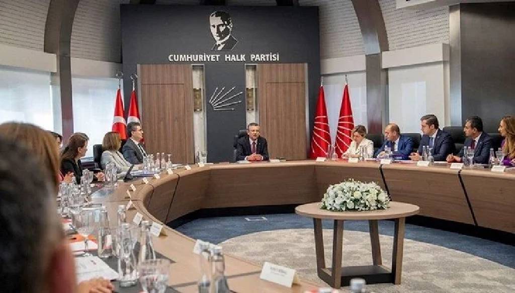 CHP MYK toplantısı başladı: Gündemde hangi konular var?