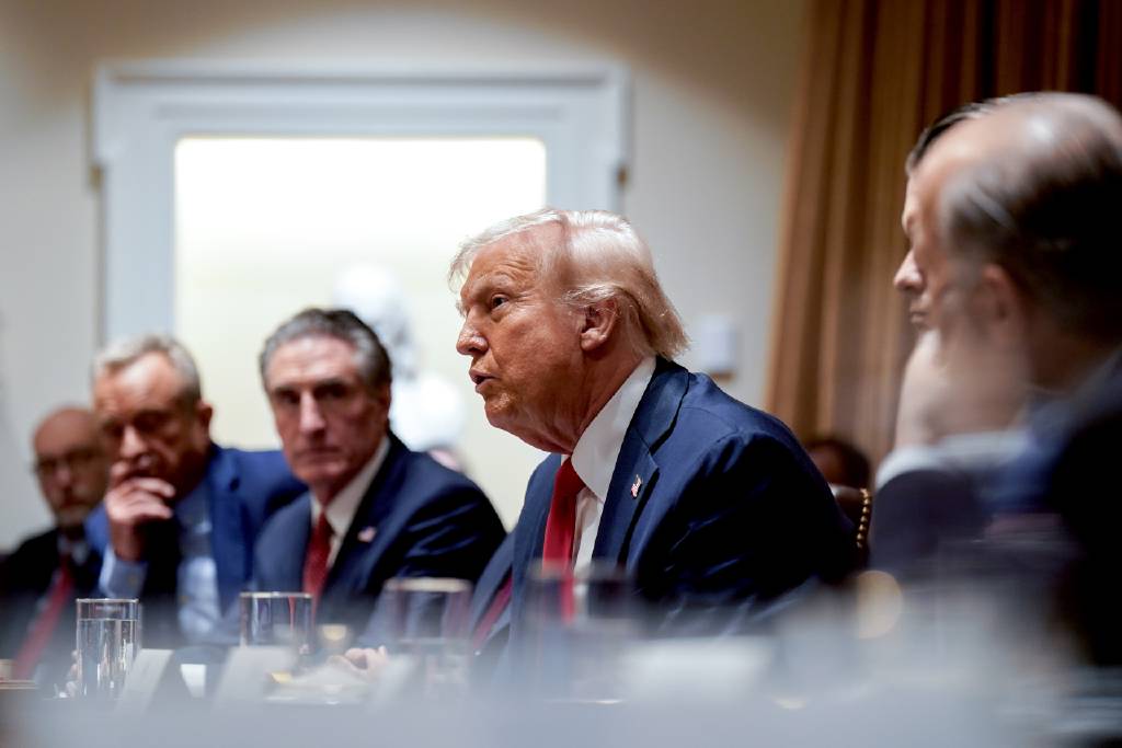 Trump’tan Avrupa Birliği’ne salvolar! ‘ABD'yi ekonomik olarak yok etmek için kuruldu’