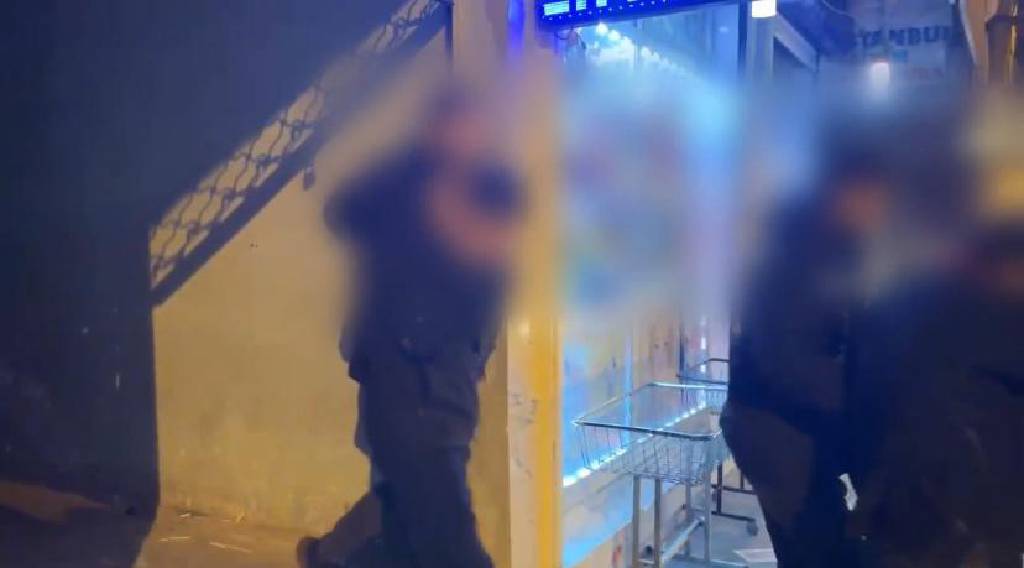 Diyarbakır'da, horoz dövüşü yapılan mekana baskın: 8 gözaltı, 450 bin lira ceza