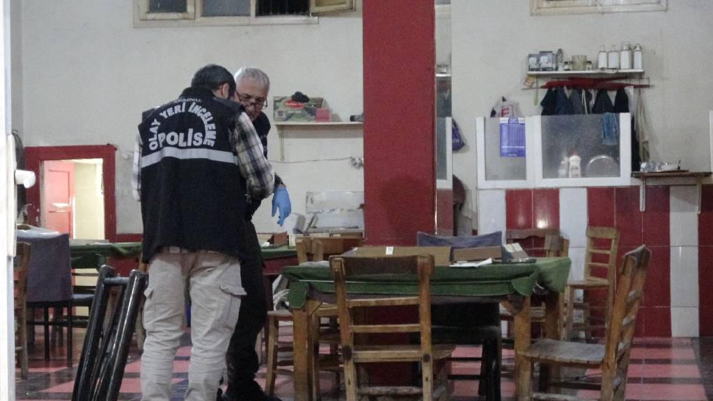 Adana'da okey masasında cinayet: 2 ölü