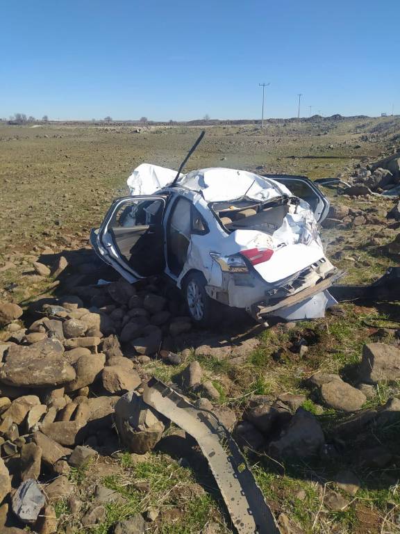 Şanlıurfa'da otomobil şarampole devrildi: 2 ölü, 1 ağır yaralı