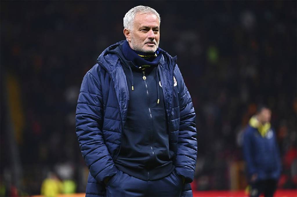 Mourinho ile yola devam kararı