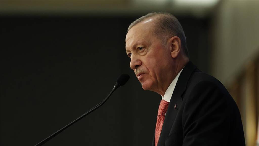 Cumhurbaşkanı Erdoğan ve ailesine hakaret eden şahıs yakalandı…