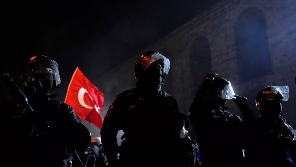 İçişleri Bakanı Yerlikaya'dan protesto gösterileriyle ilgili açıklama!