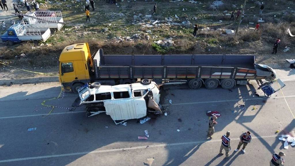 Altı kişinin öldüğü kazada yaralı kurtuldu: "Kazayı hatırlamıyorum, gözlerimi hastanede açtım"