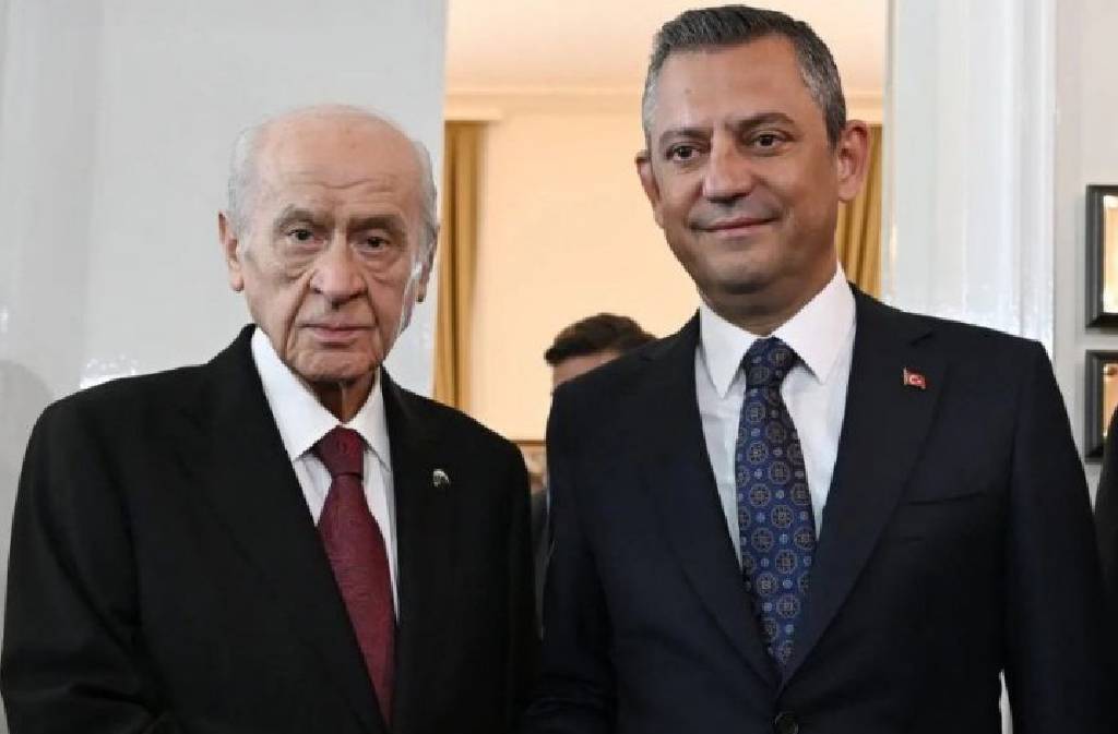 Bahçeli'den Özgür Özel'e uyarı! ‘Yargıya saygı duy, partinde otur’