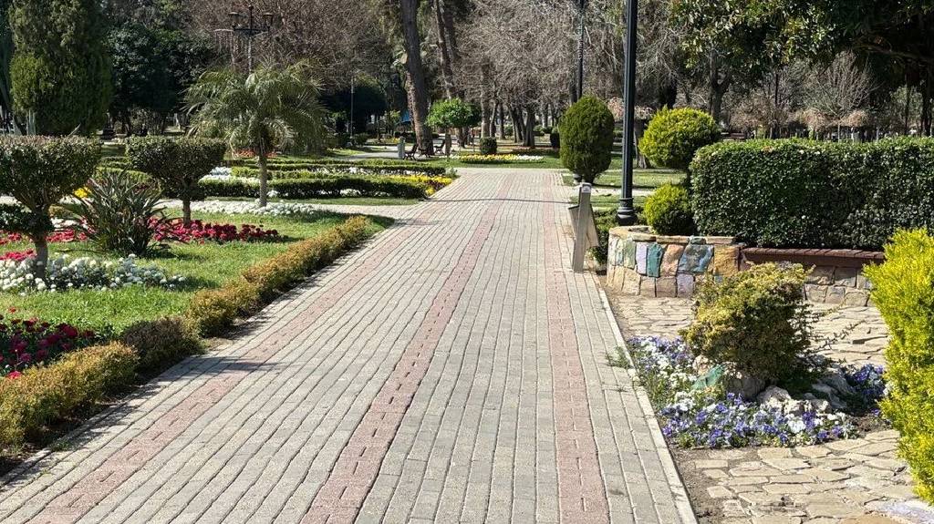 96 yılın en sıcak Mart ayı: Sokaklar bomboş kaldı