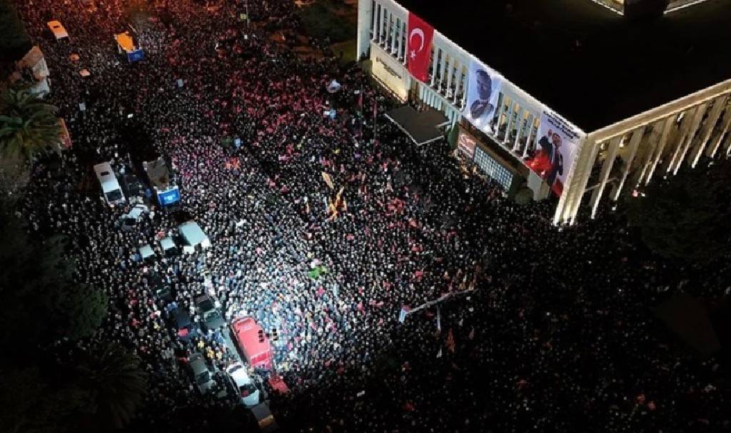 Gözaltındaki İmamoğlu'nun hesabından dikkat çeken paylaşım! 