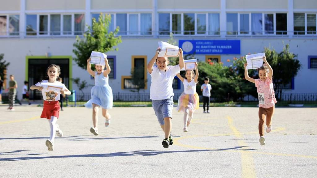 Okullarda ikinci ara tatil başlıyor