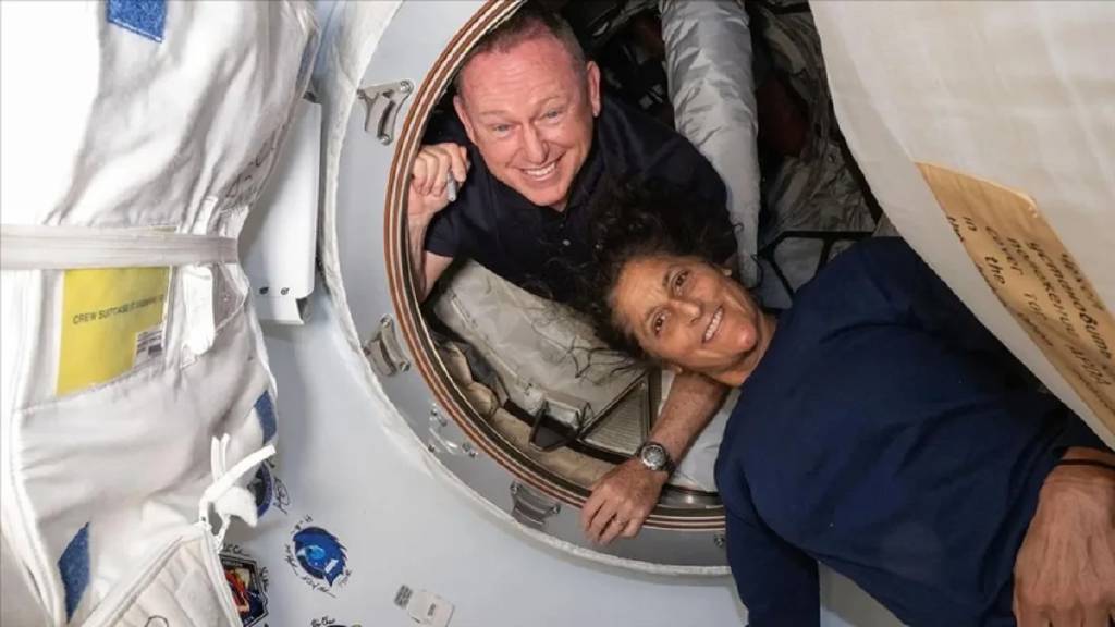 Trump'ın uzayda mahsur kalan astronotlar için söylediği sözler gündem oldu! "Belki aşık olurlar"