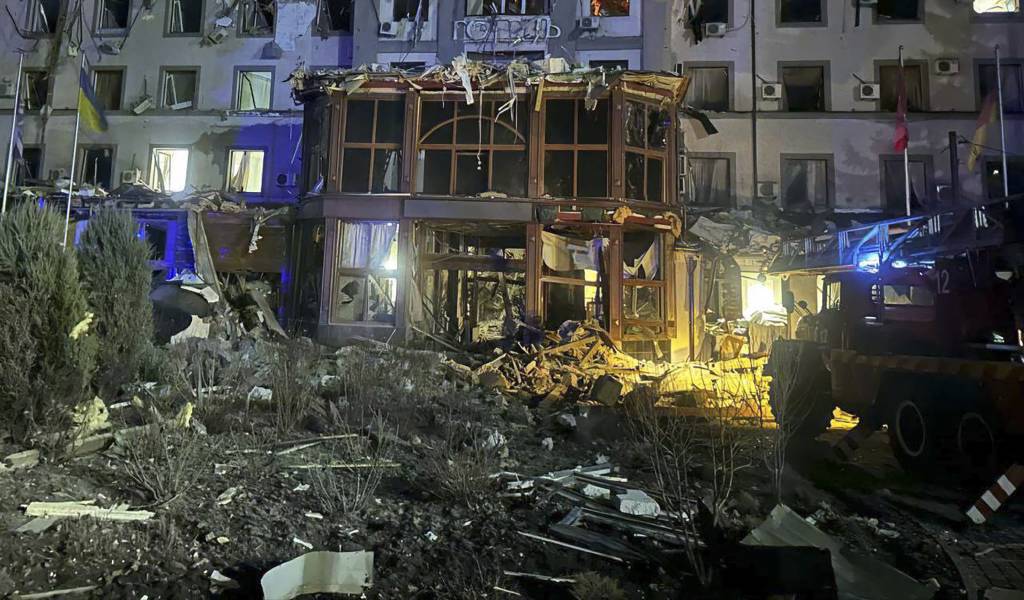 Rusya’dan Ukrayna’ya füze ve İHA saldırısı!