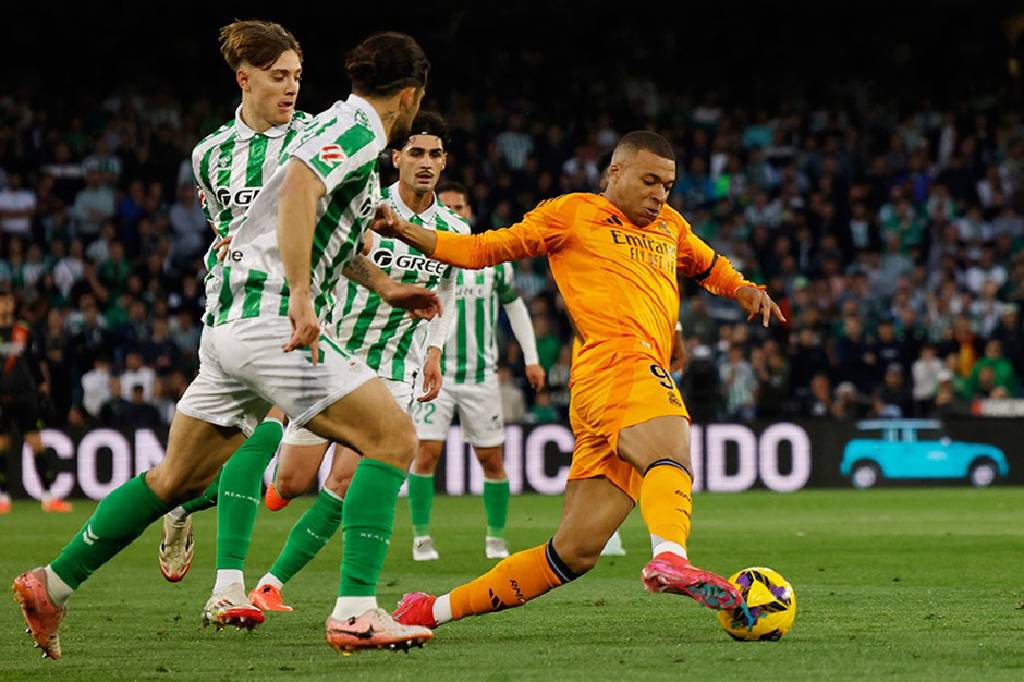  Real Madrid'i eski yıldızı yaktı