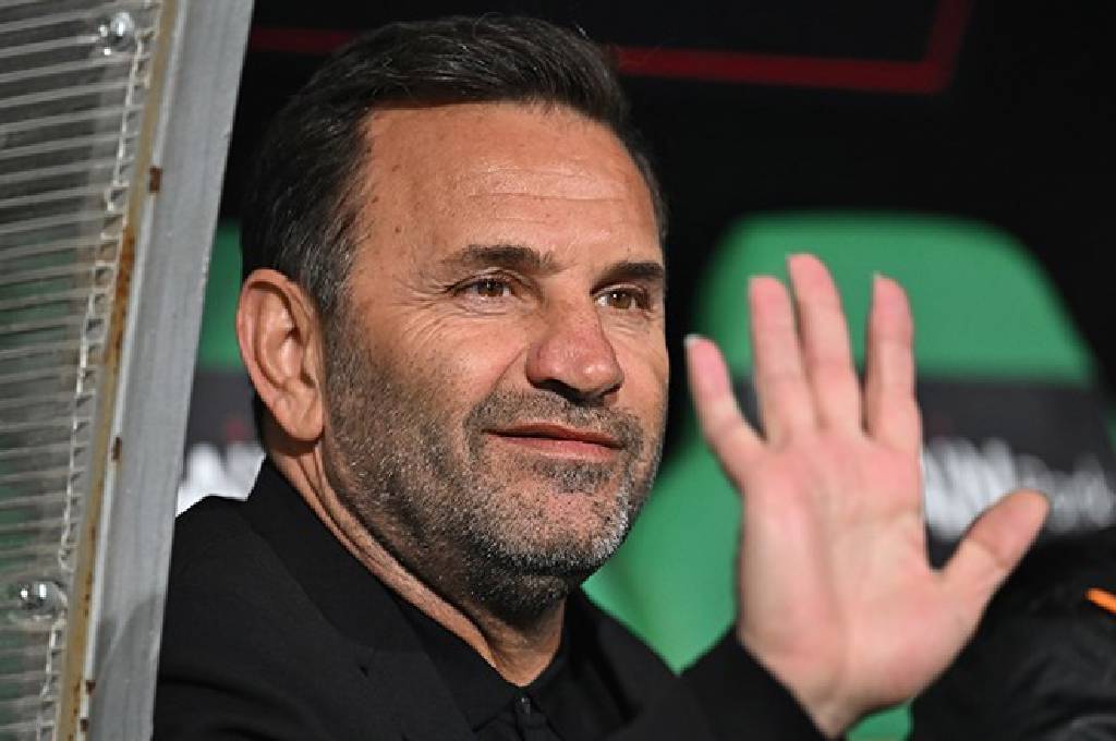 Okan Buruk'tan Beşiktaş ve Fenerbahçe kararı