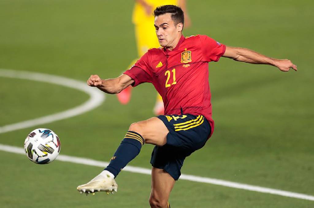 Beşiktaş ve Galatasaray, İspanyol sol beki kadrosuna katmak için harekete geçti