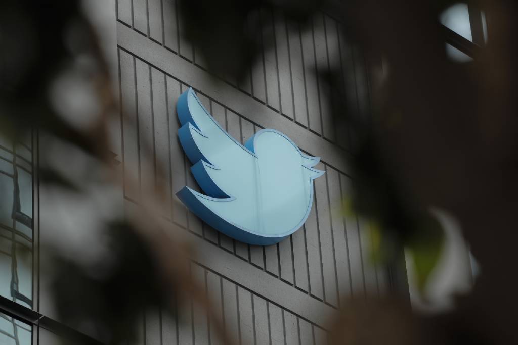 Twitter logosu satıldı! Mavi kuşa, 34 bin 375 dolar verdiler…