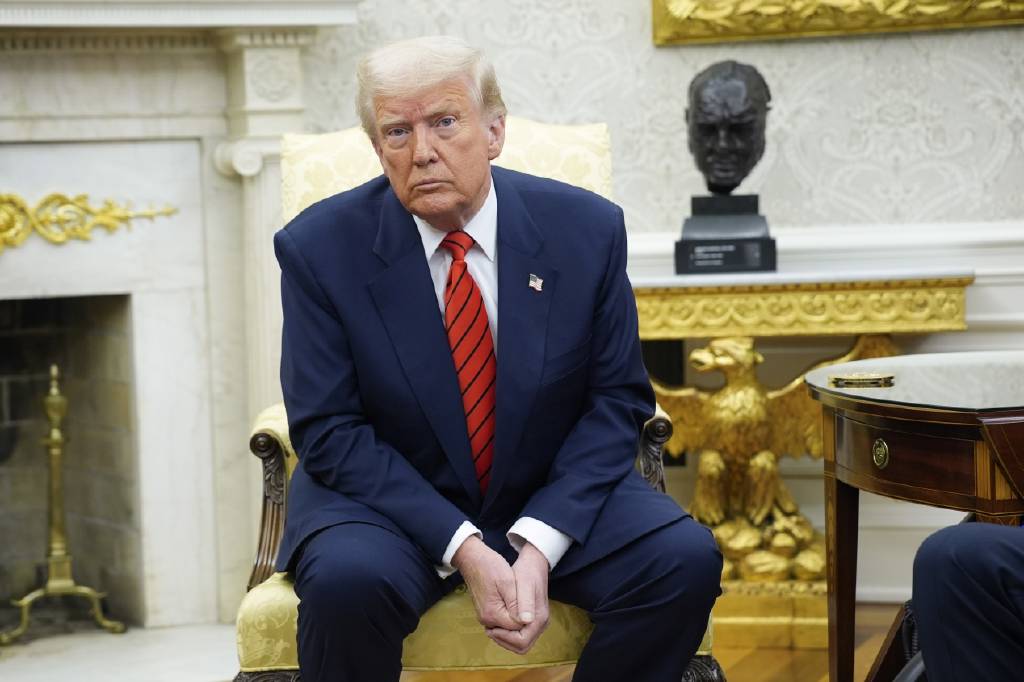 Rusya-Ukrayna Savaşı'nı bitirme vaadi soruldu! Trump, ‘alay ediyordum’ dedi 