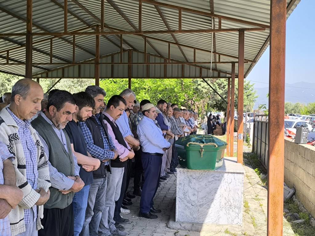 Bir kadın daha katledildi! Cani koca, baltayla öldürdü…