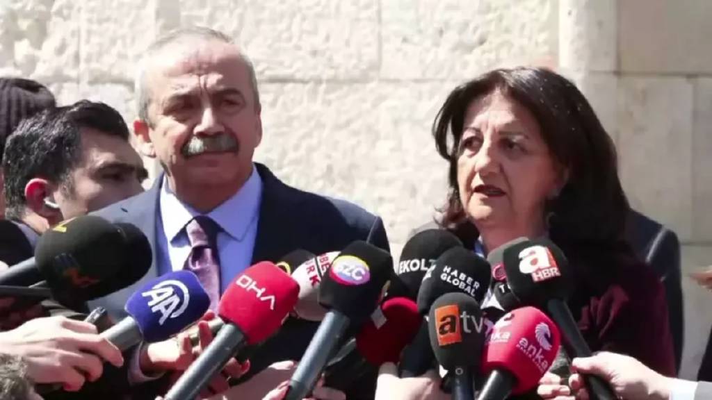 DEM Parti heyeti: Önemli bir görüşme, barışa vesile olsun