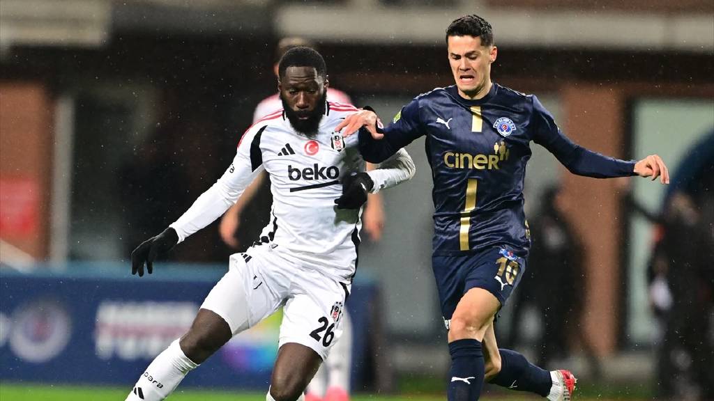 Beşiktaş, son dakikalarda gelen penaltı ile beraberliği kurtardı