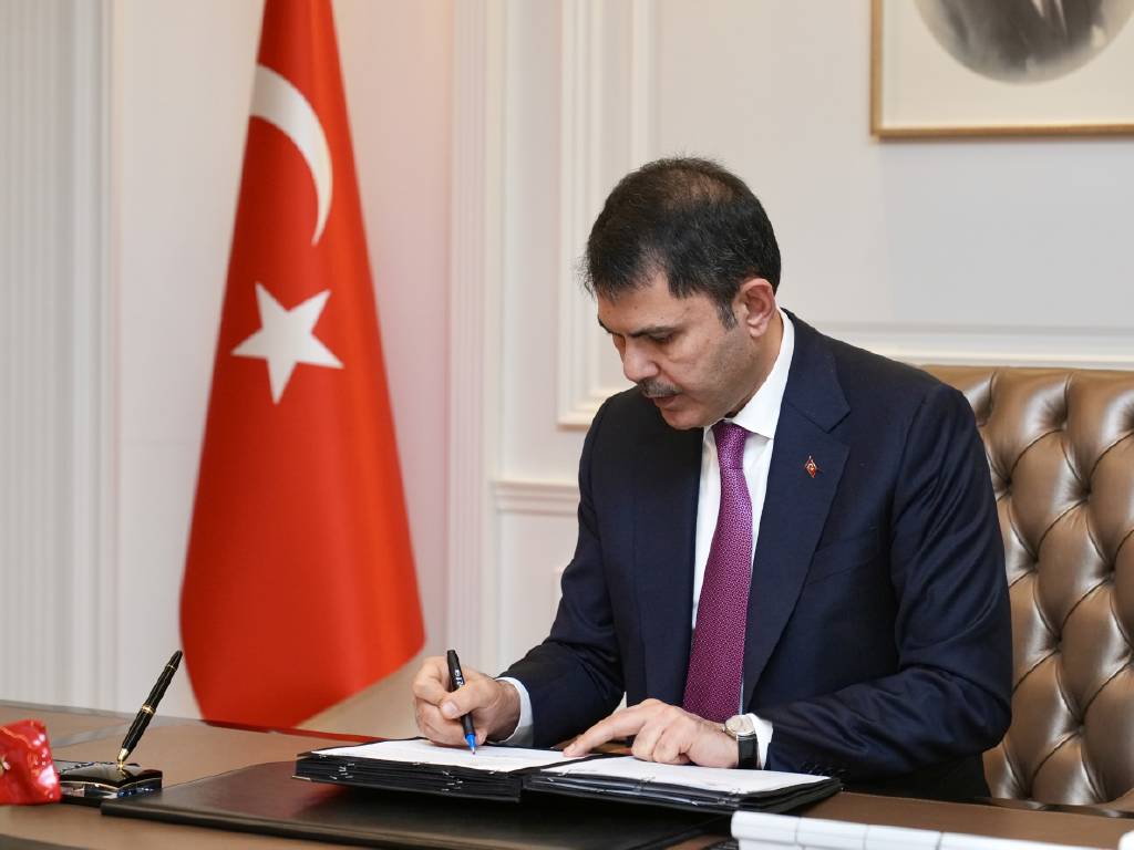 Bakan Kurum: TOKİ ile Malatya Kale'de kale gibi konutlar yaptık