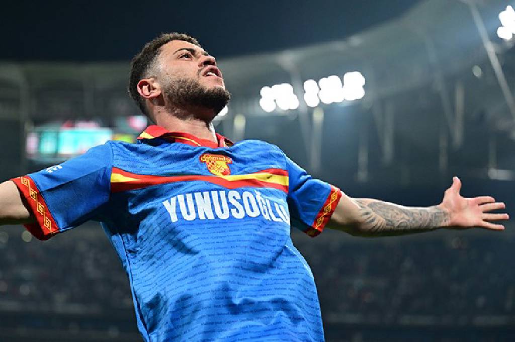 Ramulo yıldızlaştı, Göztepe yarı finale adını yazdırdı