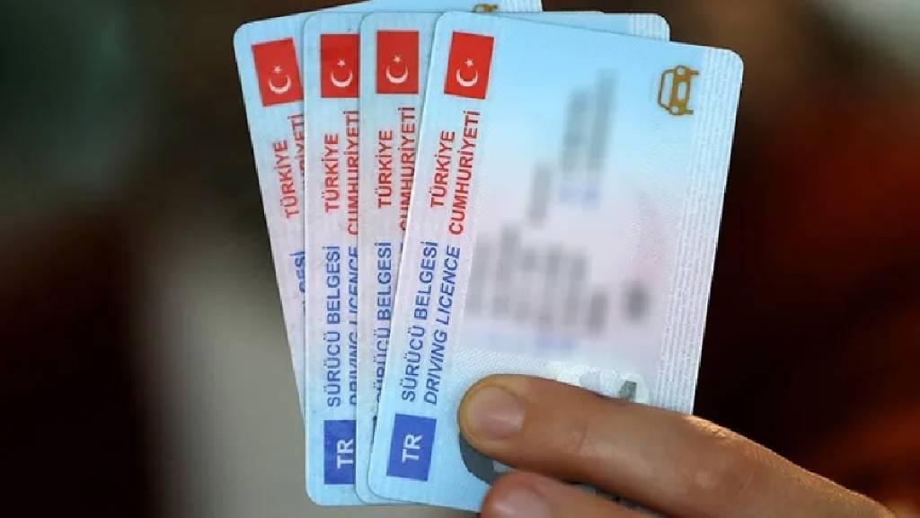 İçişleri Bakanlığı uyardı! 31 Temmuz'da bu ehliyetler iptal edilecek...