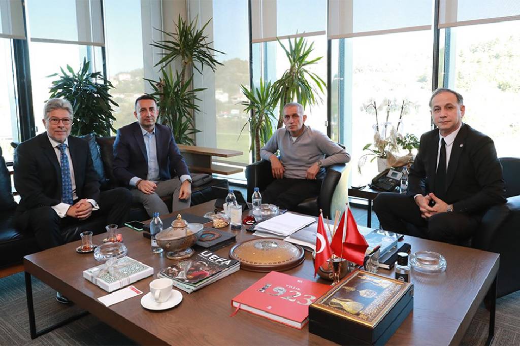 Vitor Melo Pereira:"Hakemlerin yarısı testi geçemedi"