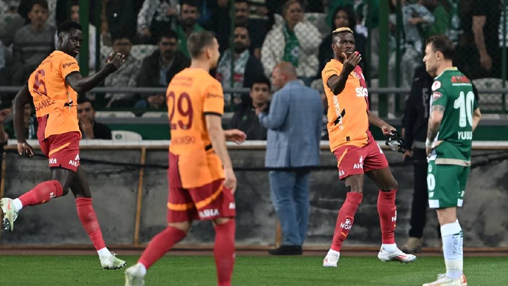 Konya'da gol yağmuru, Galatasaray adını finale yazdırdı. Konyaspor 1 - 5 Galatasaray