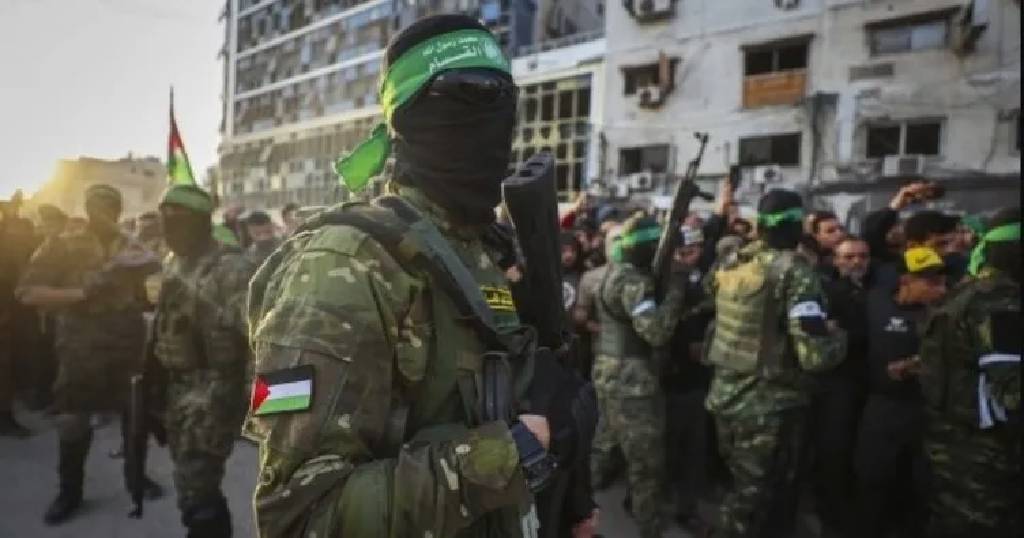 Hamas: Esirlerin yarısı, İsrail’in 'tahliye emri' verdiği bölgelerde bulunuyor