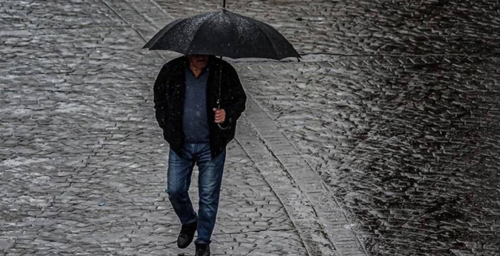 Meteoroloji’den 20 il için uyarı! Sıcaklık düşüyor, sağanak yağış geliyor…
