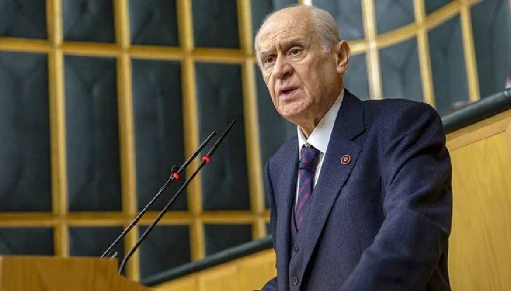 Devlet Bahçeli'den sokak çağrılarına tepki! "Türkiye tehlikeli bir sürece sokulmaya çalışılıyor." 