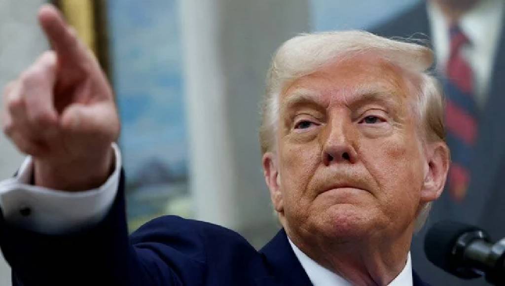 Trump'tan tarihi açıklamalar! "Dış ülkelerde üretilen otomobillere yüzde 25 vergi getirilecek"