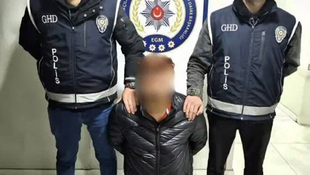 İtalya'da kırmızı bültenle aranıyordu! İnsan taciri İstanbul'da yakalandı...