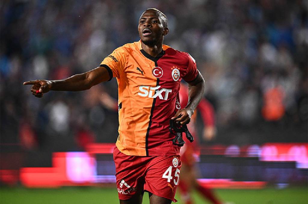 Osimhen'den gelecek sezon için transfer açıklaması