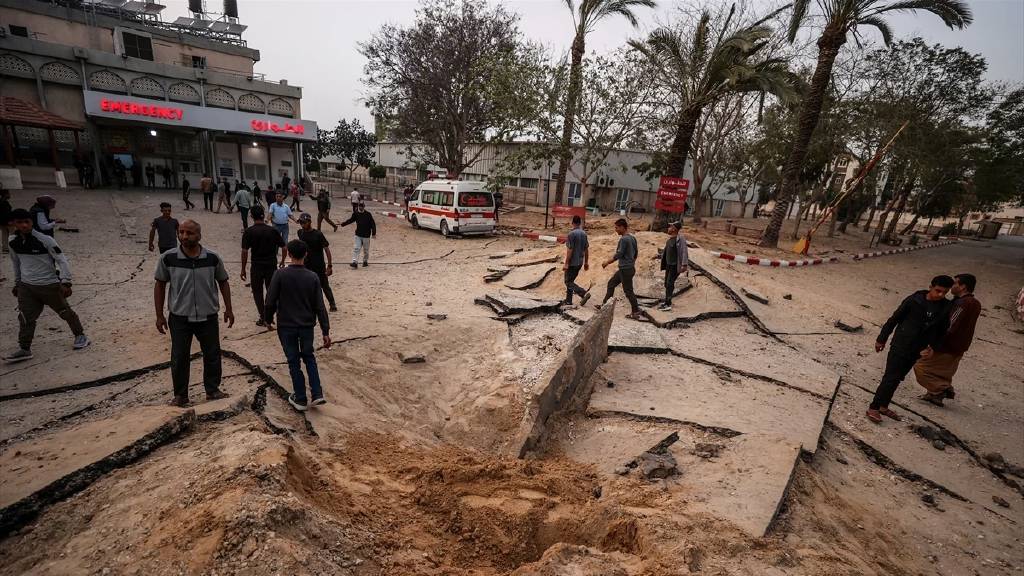 İsrail, Gazze'de Avrupa Hastanesi'ni vurdu: 16 ölü, 70 yaralı