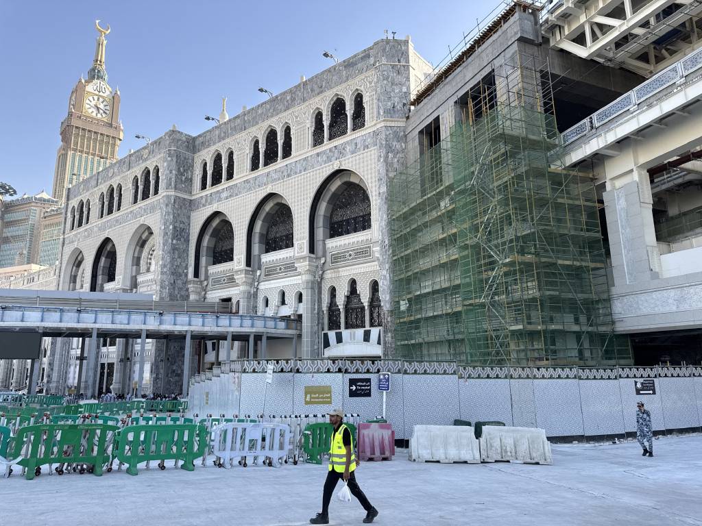 İnşaat çalışmaları bitiyor! Kabe’de, 1.7 milyon kişi aynı anda saf tutacak…