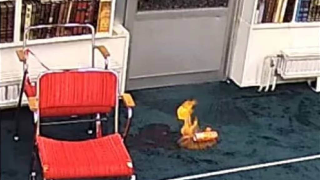 İsveç'te cami kundaklayan şüpheli tutuklandı