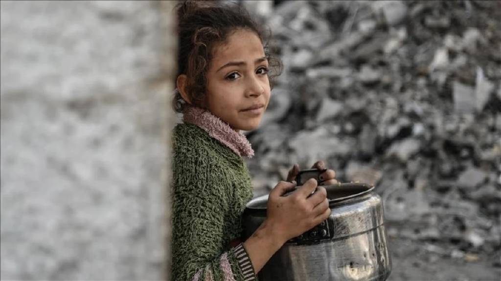 Gazze'de açlık alarmı: Yardım gelmedi, halk açlığa mahkum edildi