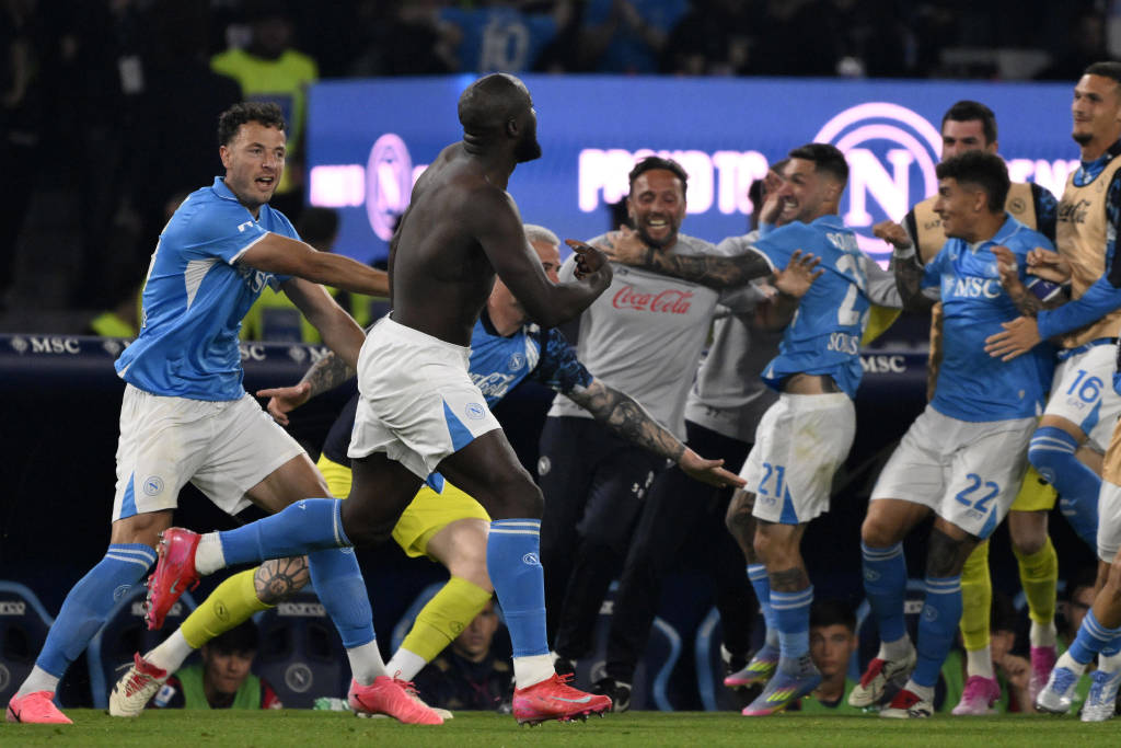 Serie A'da şampiyon Napoli... Inter, 1 puan farkla ligi ikinci tamamladı!  