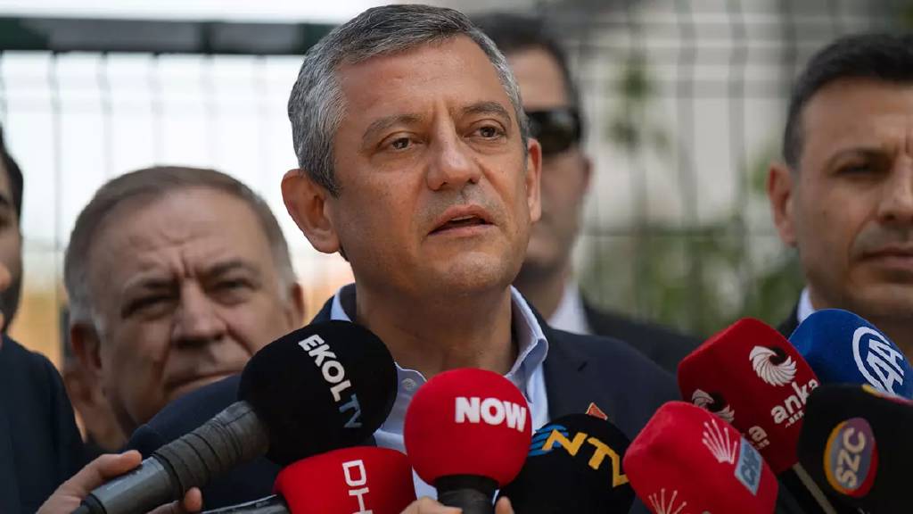 Özgür Özel isim vermeden hedef gösterdi! 'Saldırı planlı, şüphe duyduğum bir isim var!'